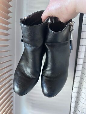 Apt.9 Ankle Boots Size 9.5 Black Bootie Faux Leather Shoes